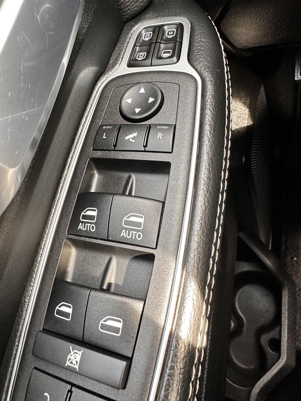 RAM 2500 Big Horn 4x4 Crew Cab 6'4" Box 2024