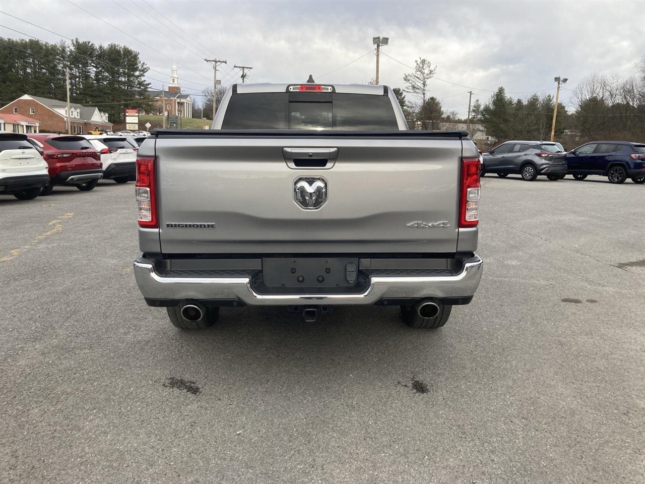 RAM 1500 Big Horn 4x4 Crew Cab 5'7" Box 2021