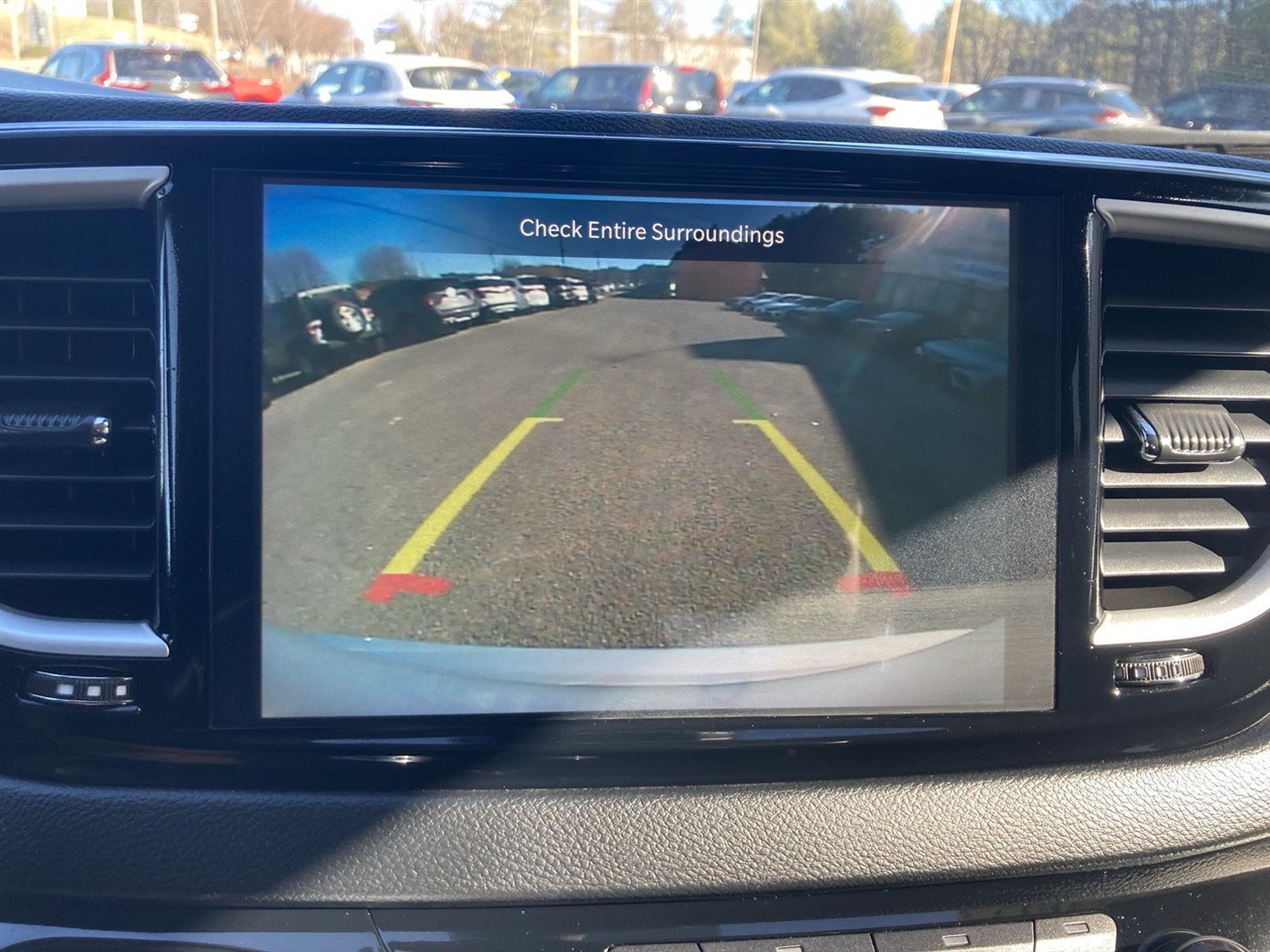 Chrysler Pacifica Touring L FWD 2023