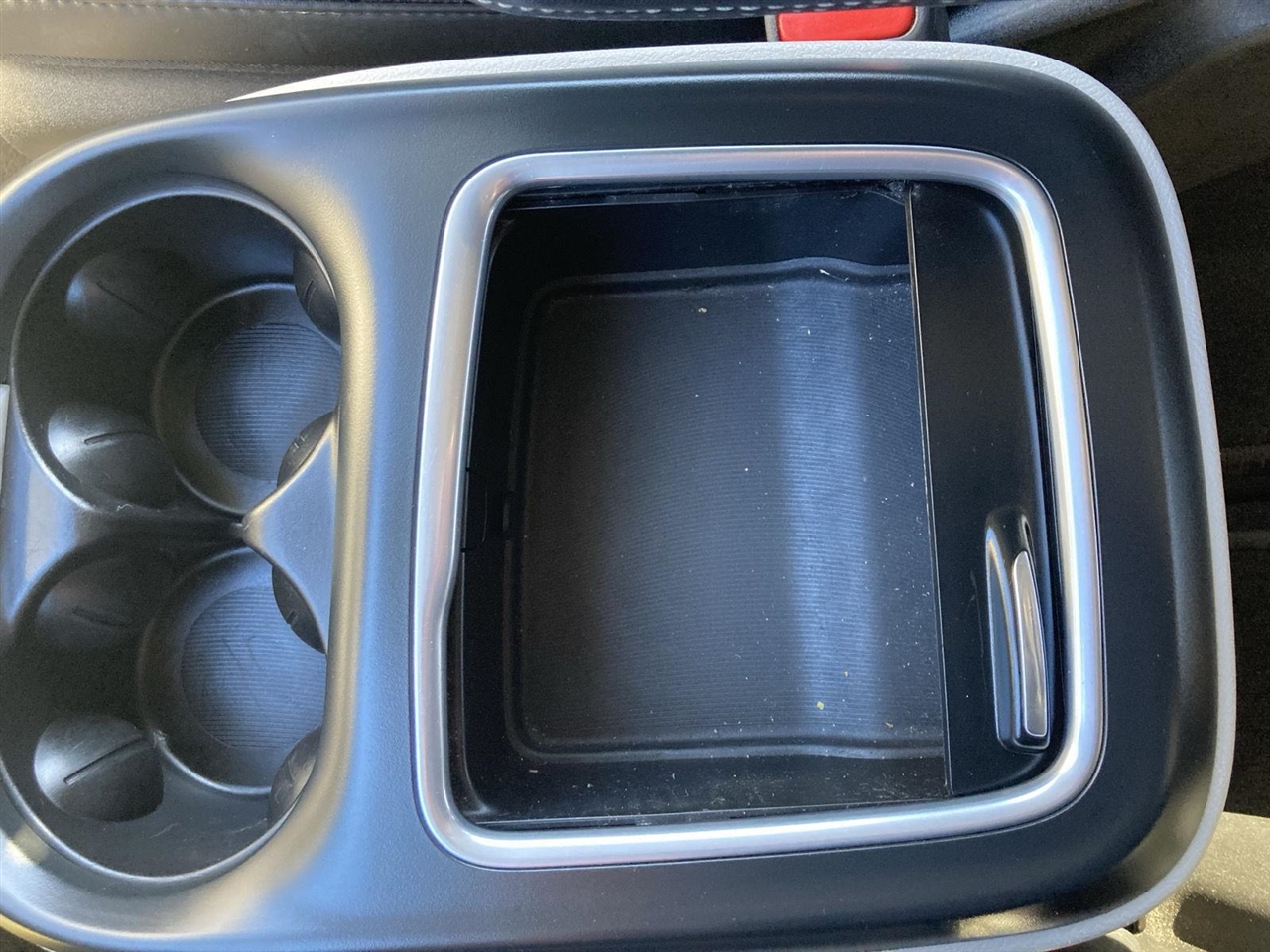 Chrysler Pacifica Touring L FWD 2023