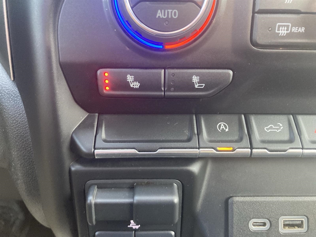 Chevrolet Silverado 1500 4WD Crew Cab 147" RST 2021