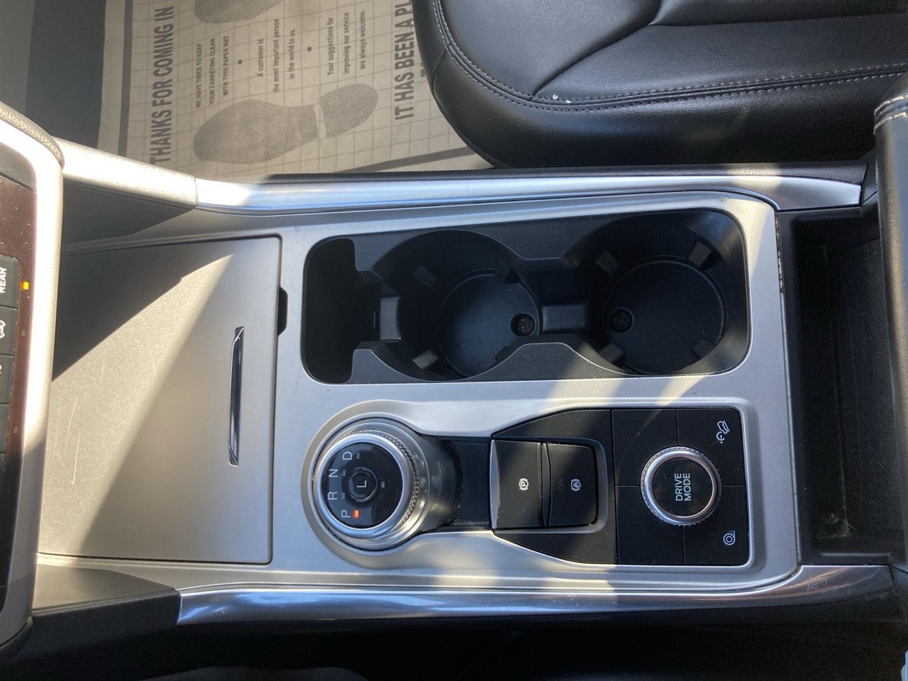 Ford Explorer XLT 4WD 2023