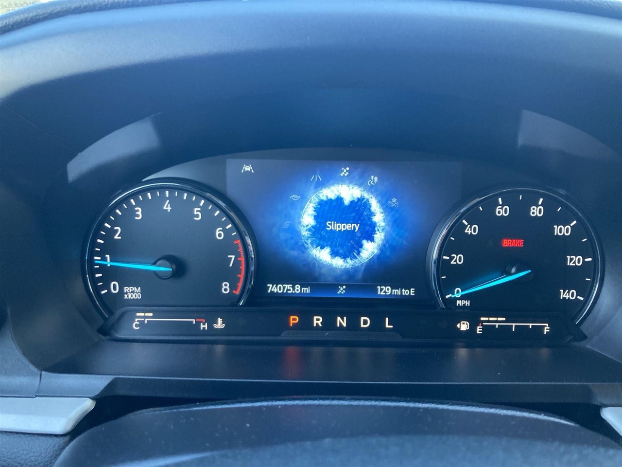 Ford Explorer XLT 4WD 2023