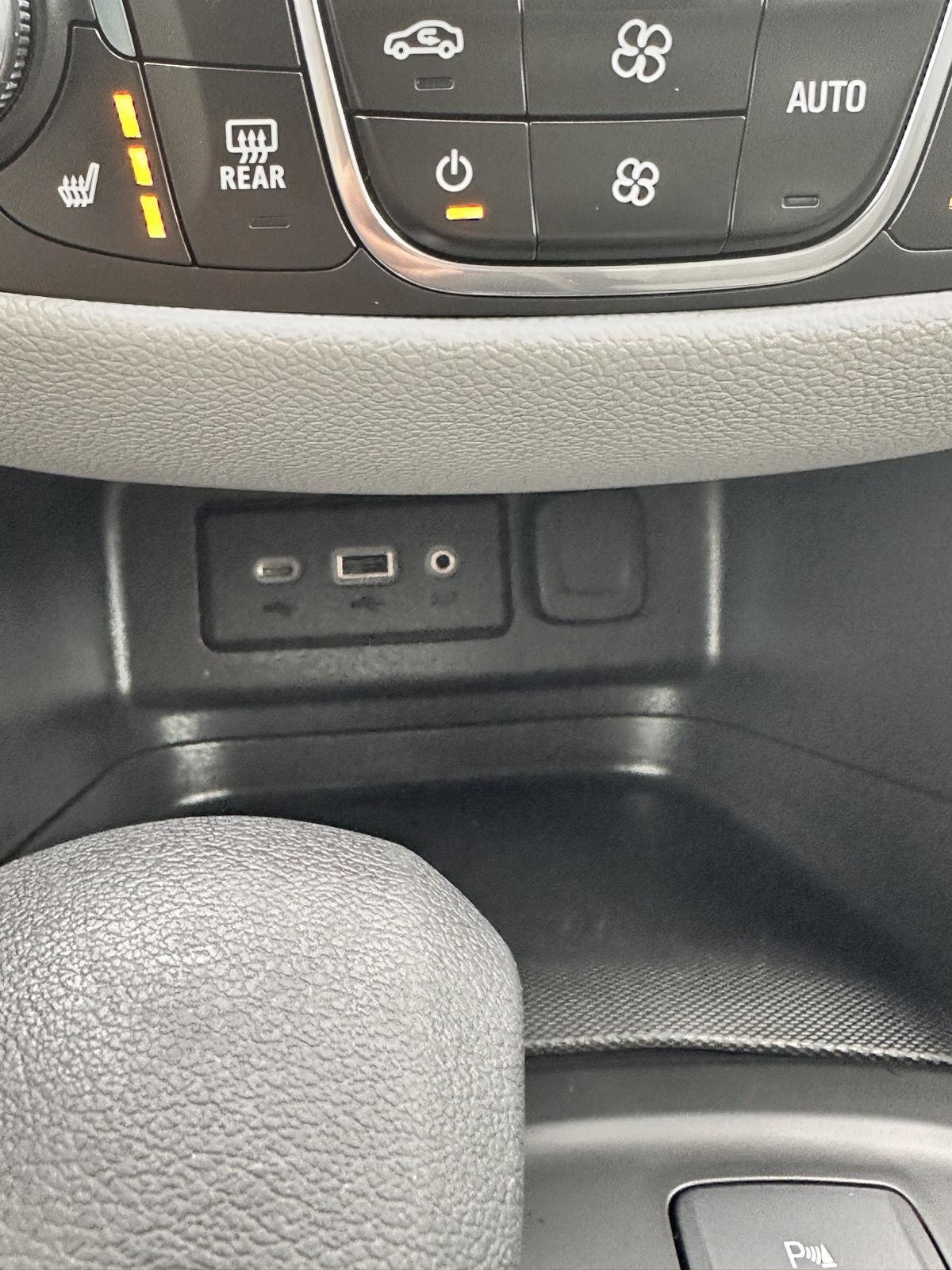 Chevrolet Equinox AWD 4dr LT w/1LT 2024