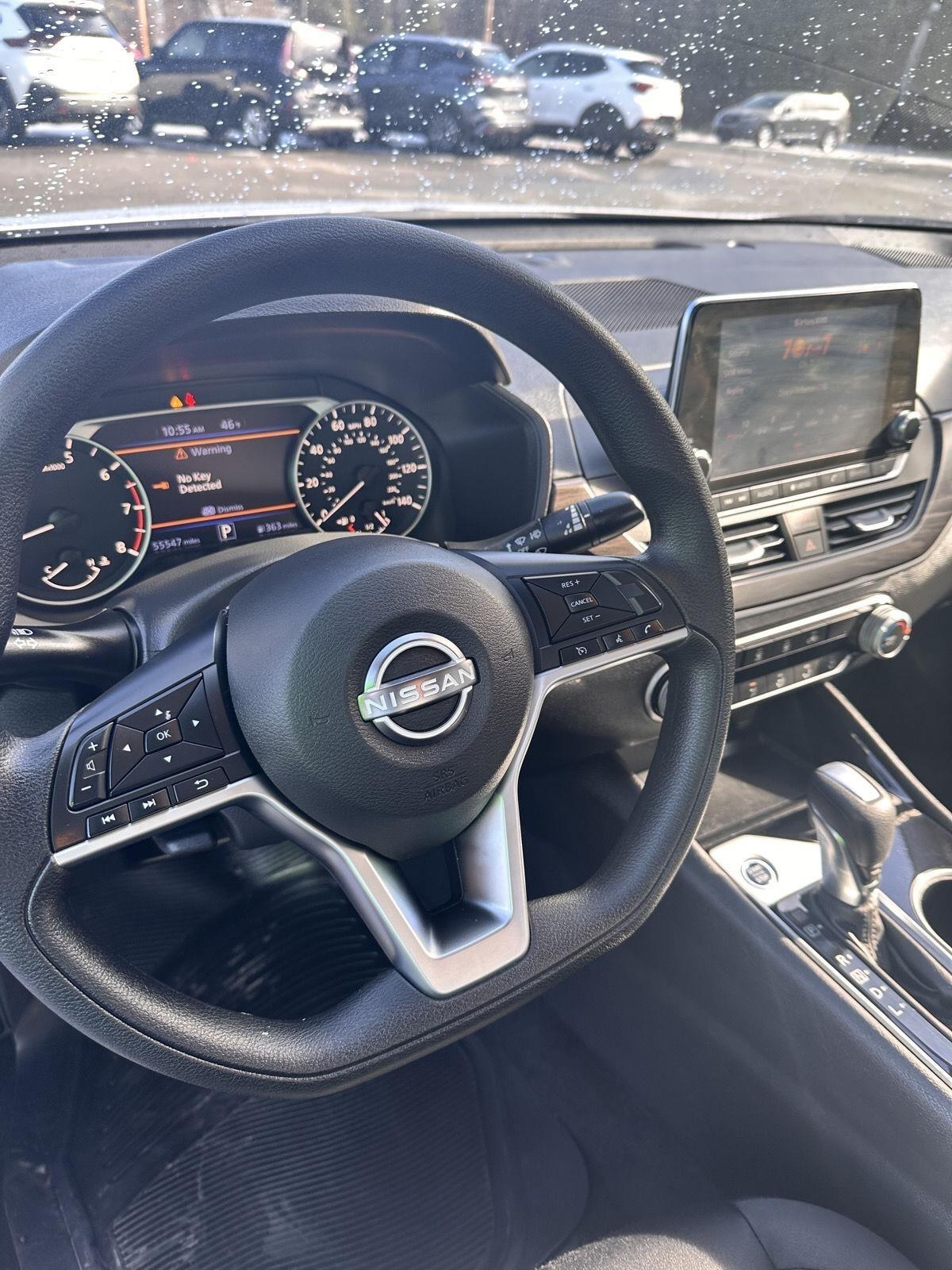 Nissan Altima 2.5 SV Sedan 2024