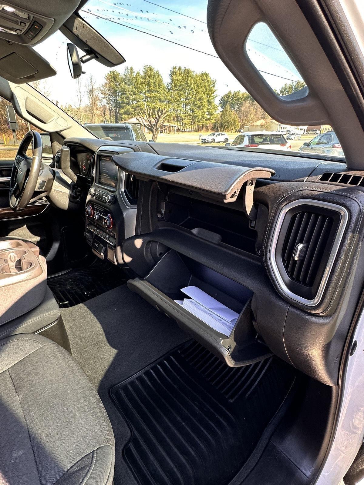 Chevrolet Silverado 1500 4WD Crew Cab 157" LT 2021