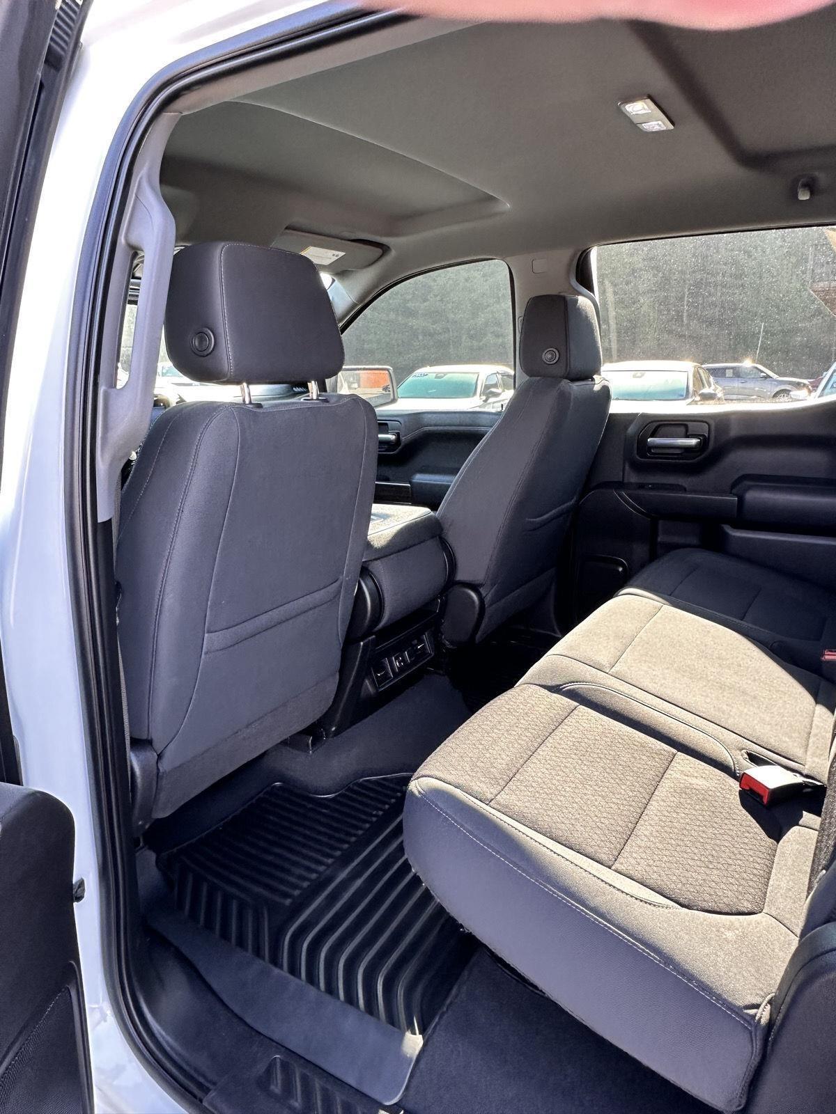 Chevrolet Silverado 1500 4WD Crew Cab 157" LT 2021