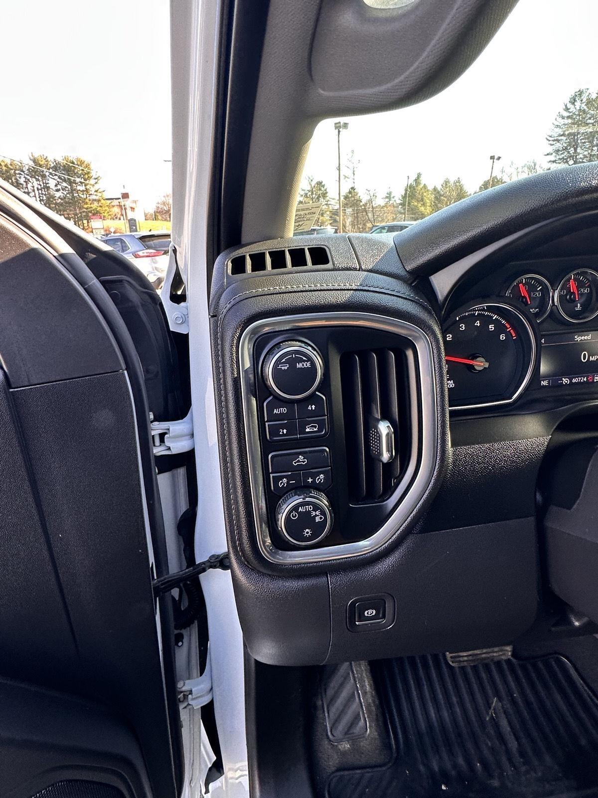 Chevrolet Silverado 1500 4WD Crew Cab 157" LT 2021