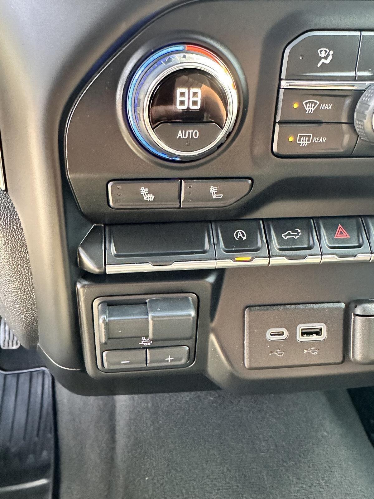 Chevrolet Silverado 1500 4WD Crew Cab 157" LT 2021