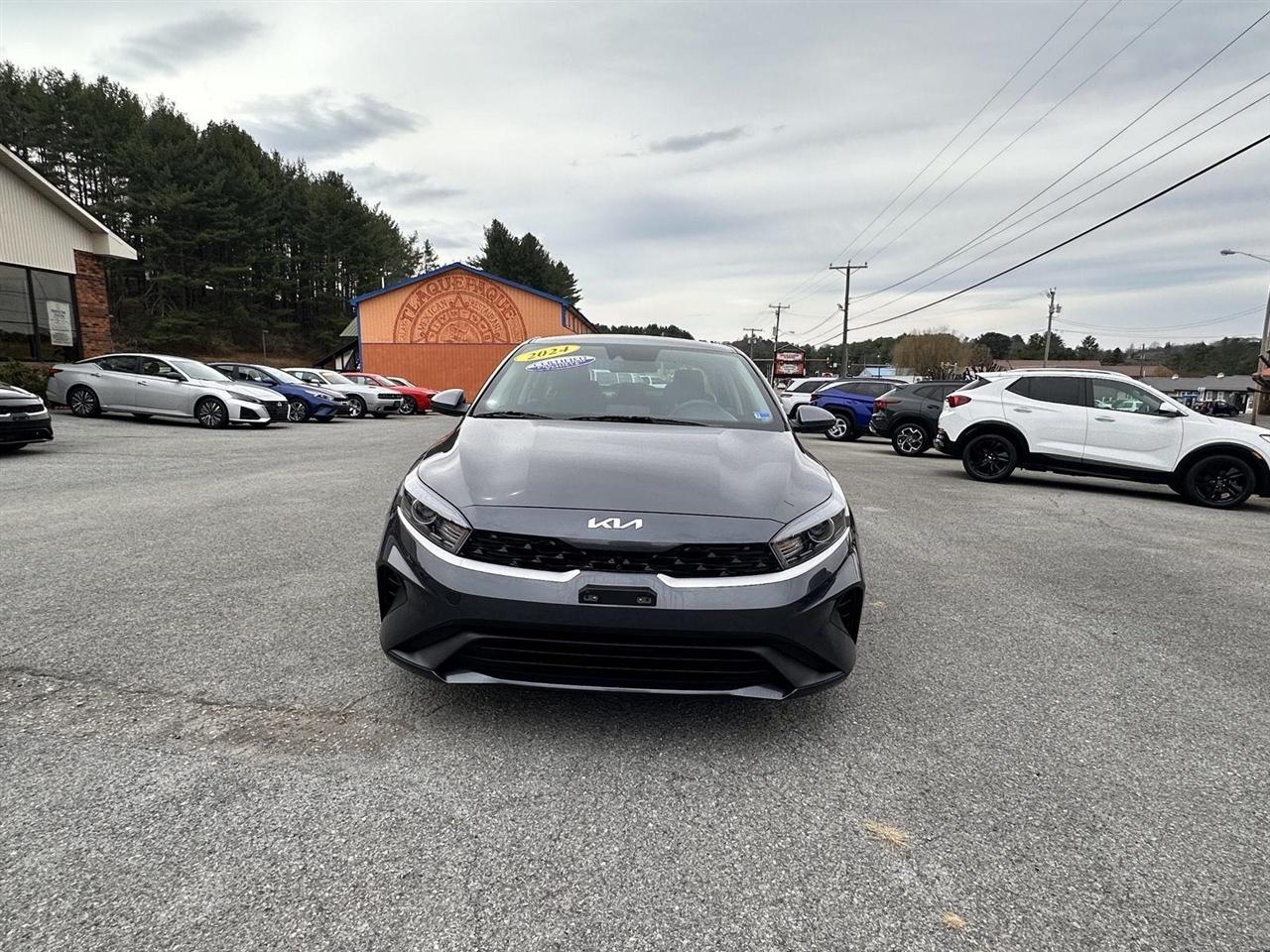 Kia Forte LXS IVT 2024