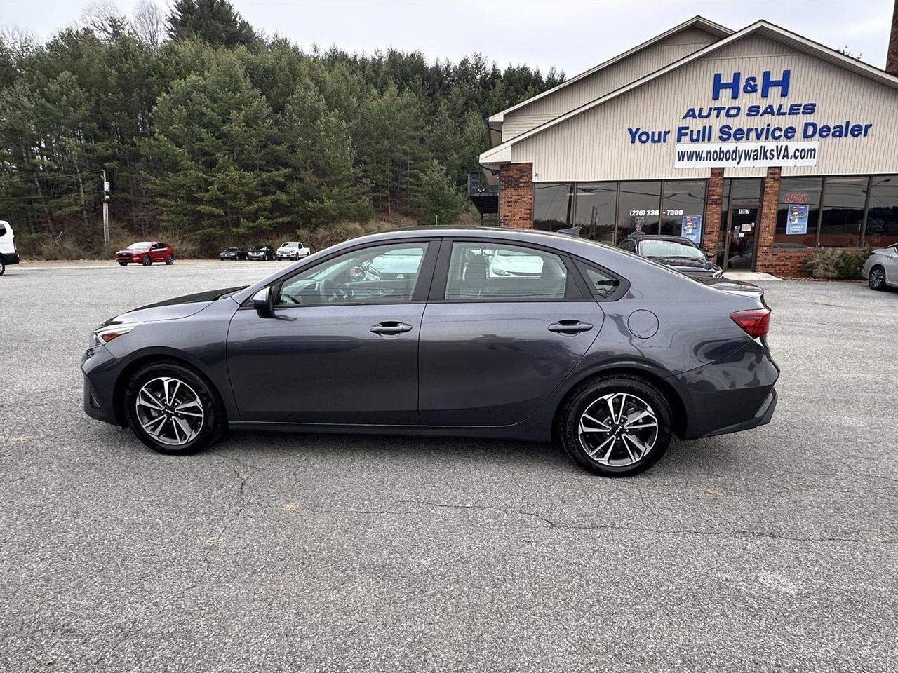 Kia Forte LXS IVT 2024