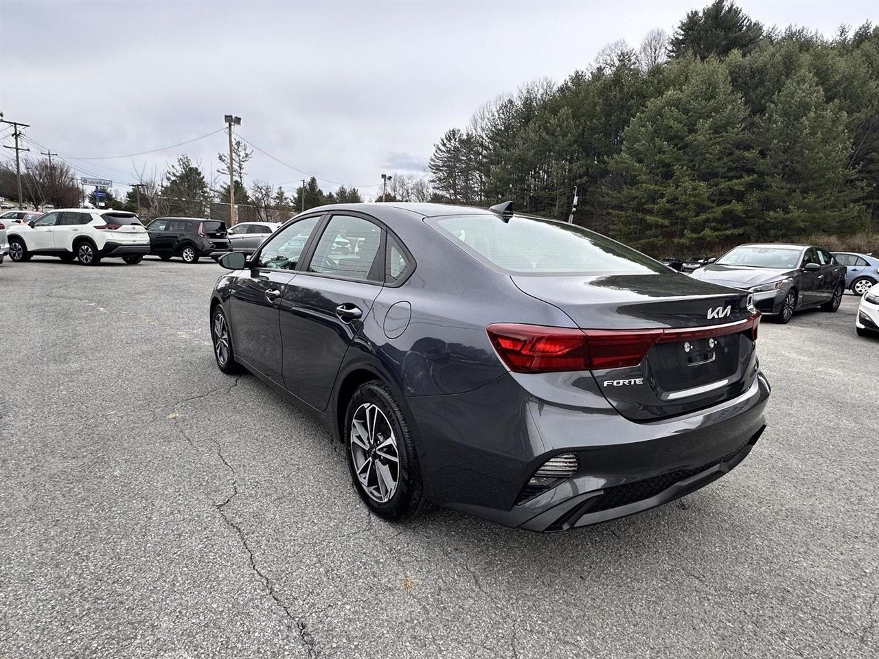 Kia Forte LXS IVT 2024