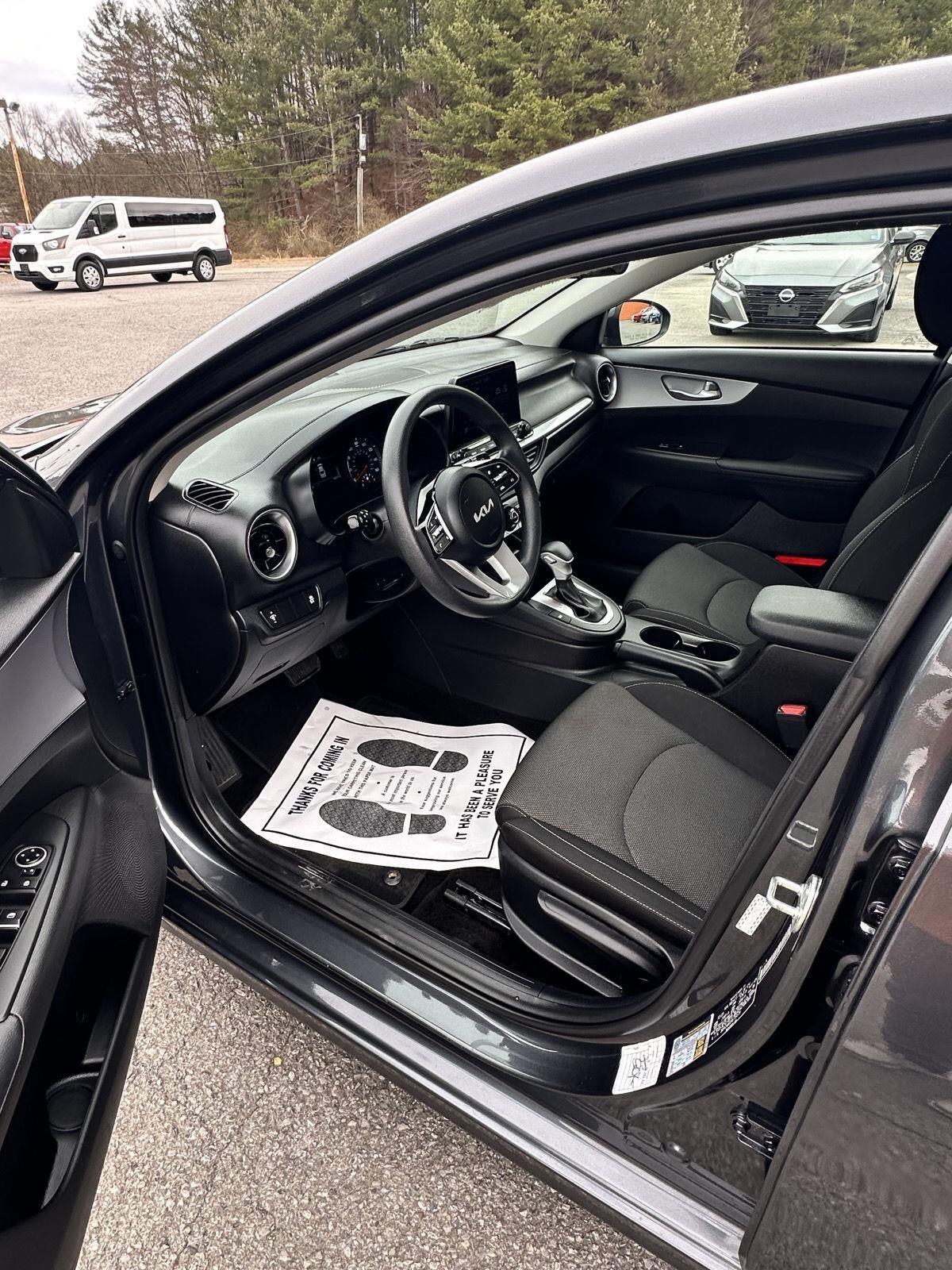 Kia Forte LXS IVT 2024