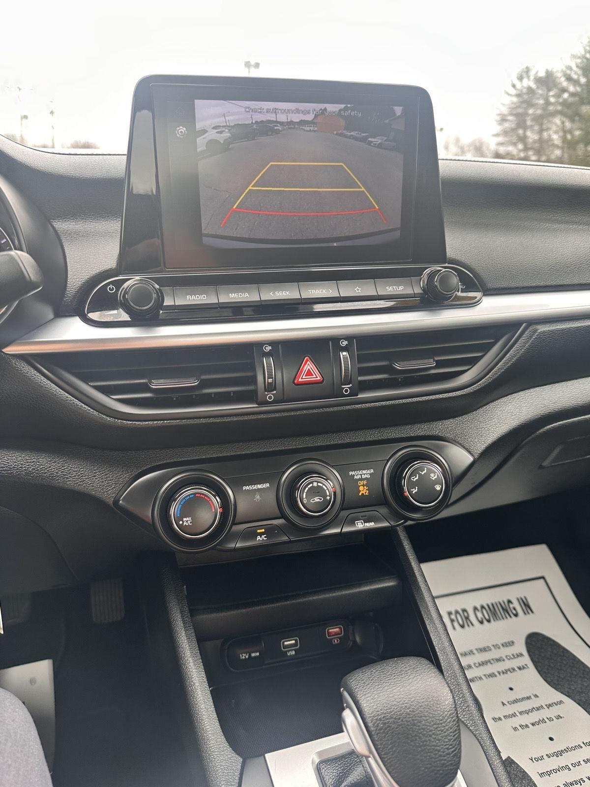 Kia Forte LXS IVT 2024