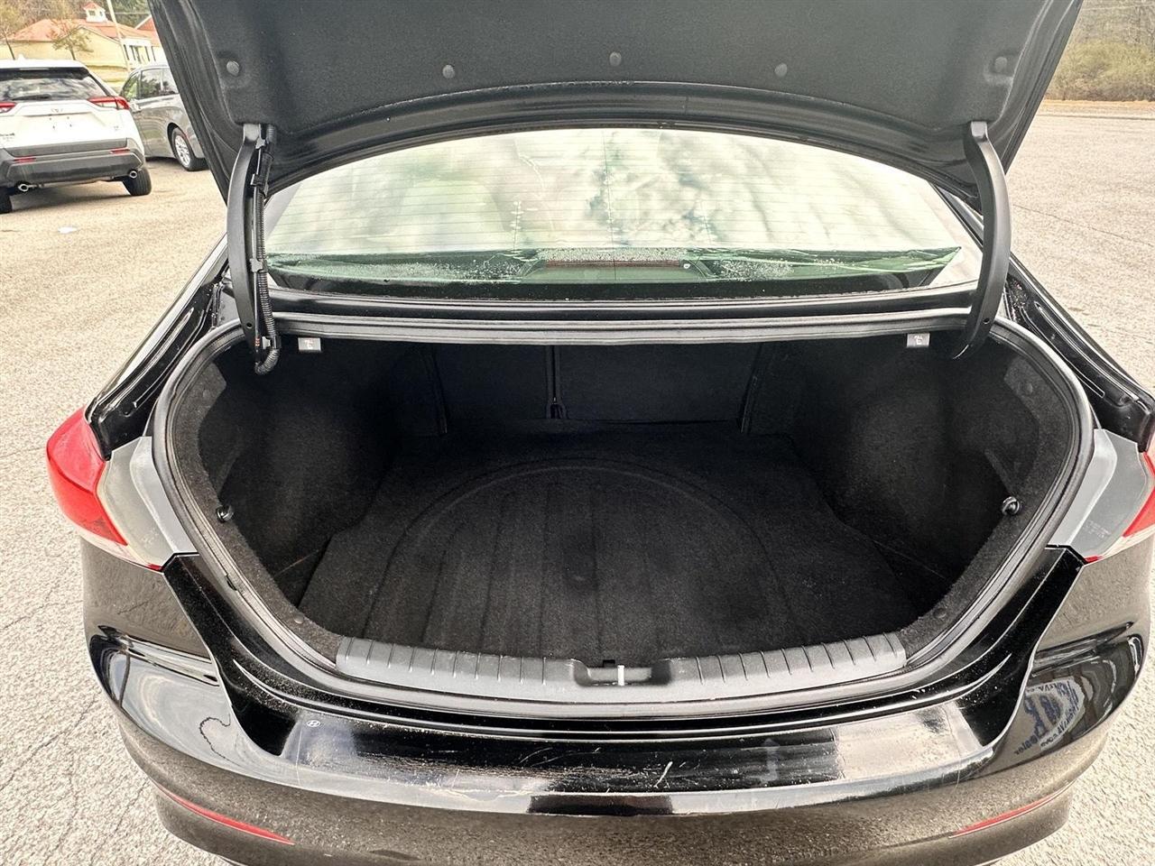 Hyundai Elantra SE 2.0L Auto (Alabama) *Ltd Avail* 2017