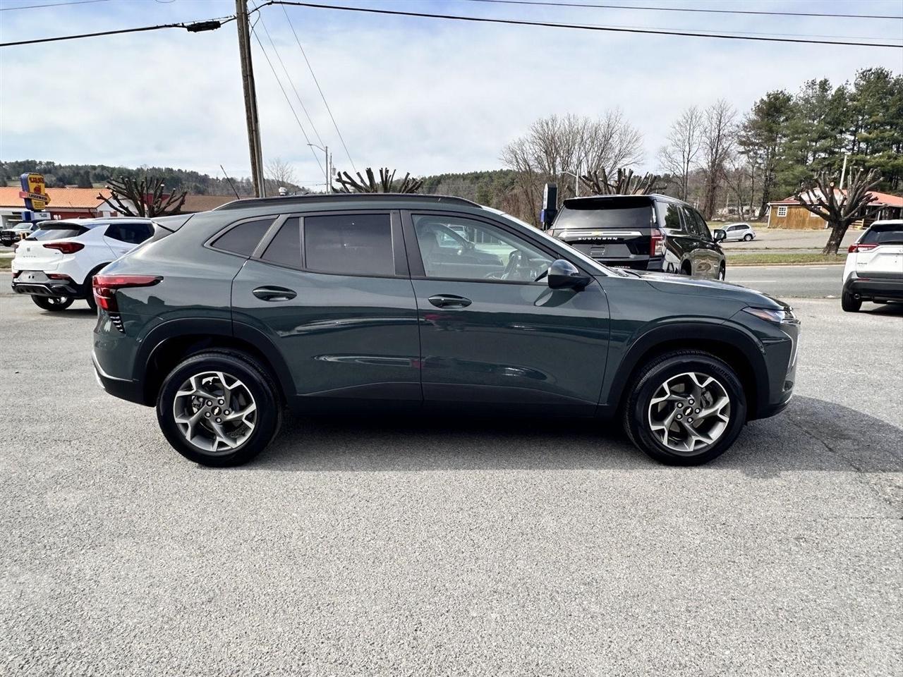 Chevrolet Trax FWD 4dr LT 2025