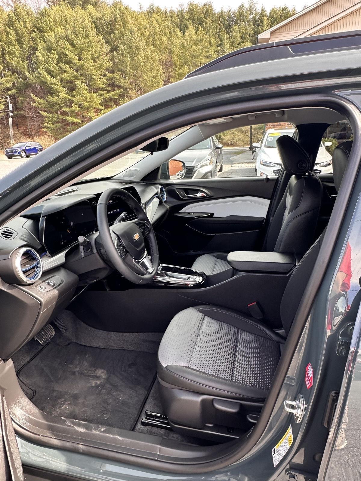 Chevrolet Trax FWD 4dr LT 2025