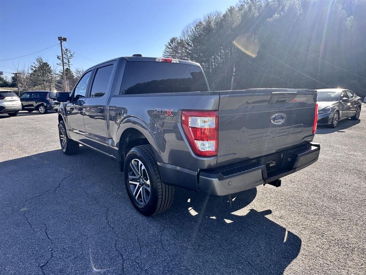 Ford F-150 Lariat 4WD SuperCrew 5.5' Box 2023