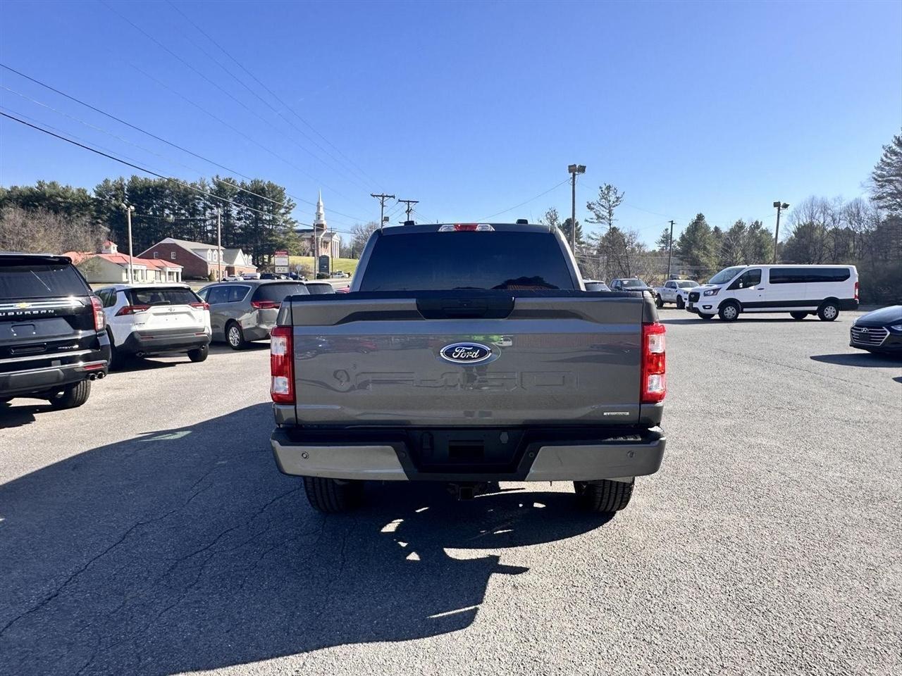 Ford F-150 Lariat 4WD SuperCrew 5.5' Box 2023