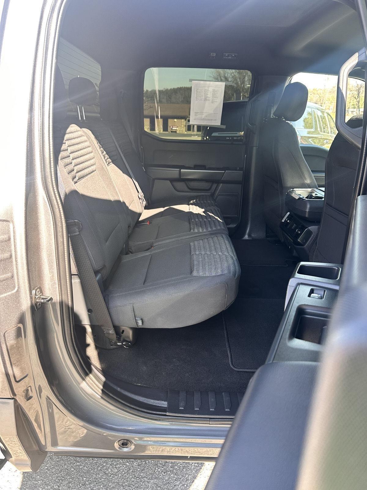 Ford F-150 Lariat 4WD SuperCrew 5.5' Box 2023