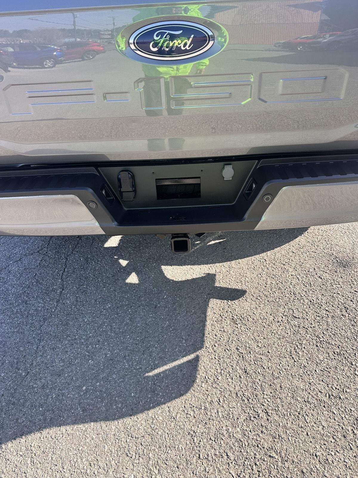 Ford F-150 Lariat 4WD SuperCrew 5.5' Box 2023