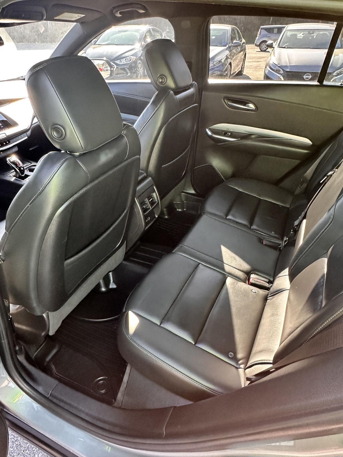 Cadillac XT4 AWD 4dr Premium Luxury 2023