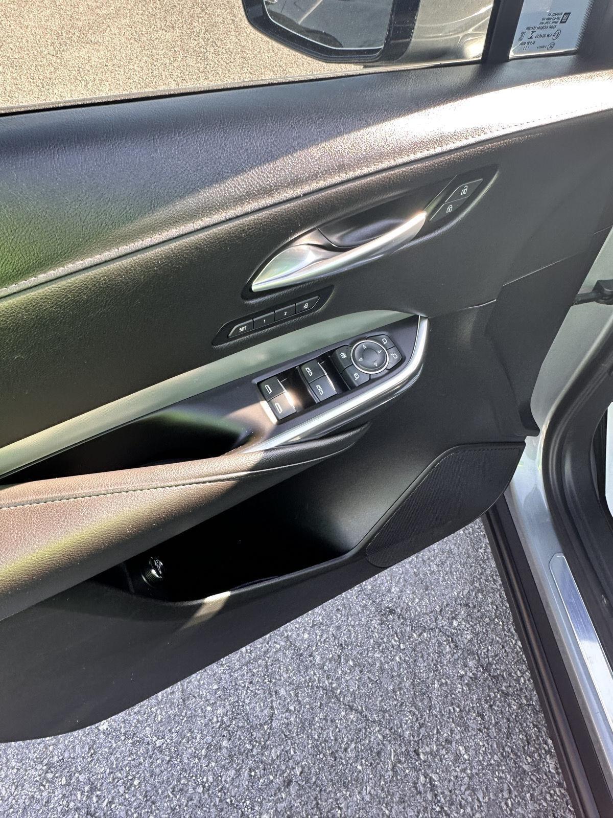 Cadillac XT4 AWD 4dr Premium Luxury 2023