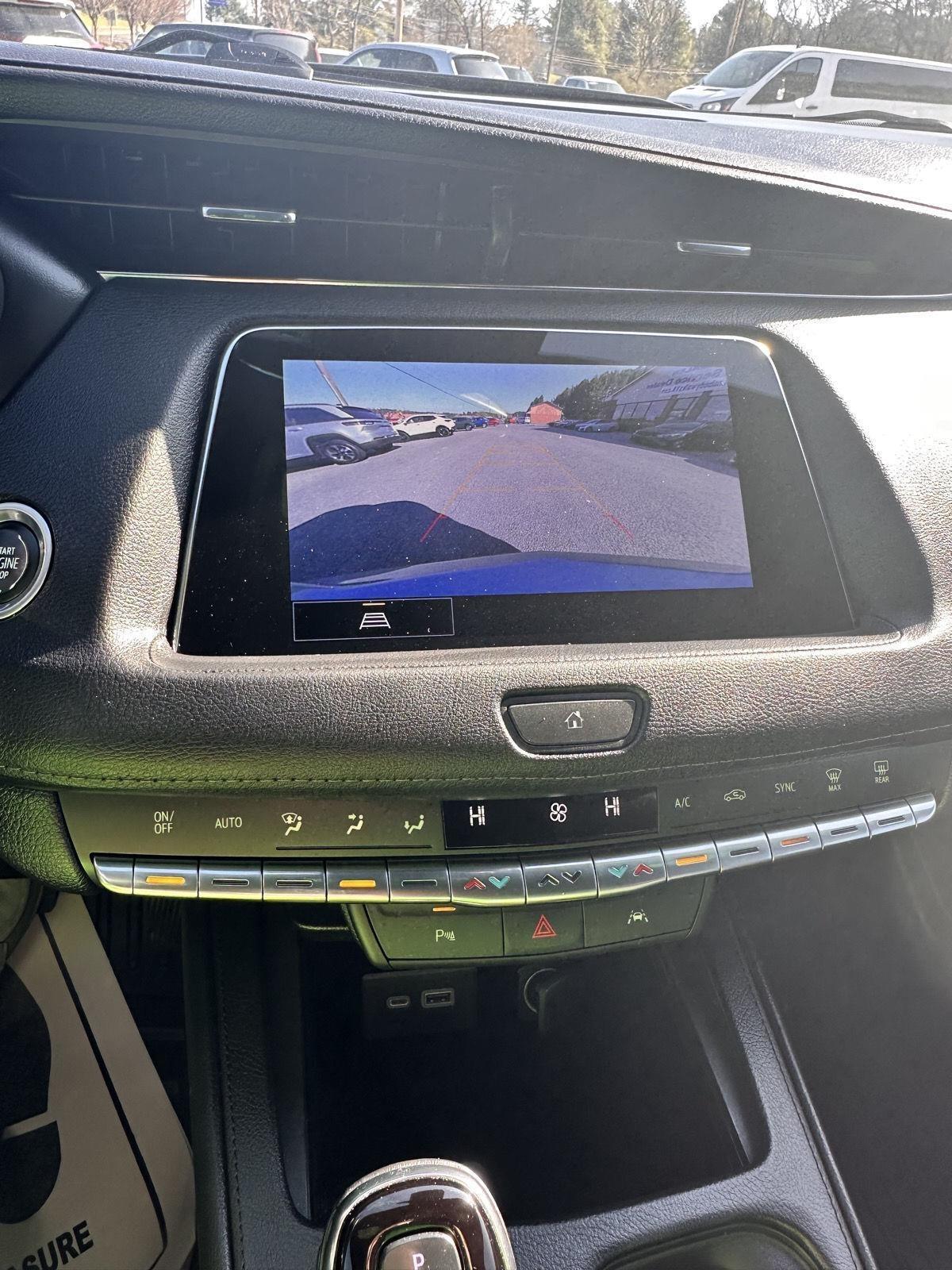 Cadillac XT4 AWD 4dr Premium Luxury 2023