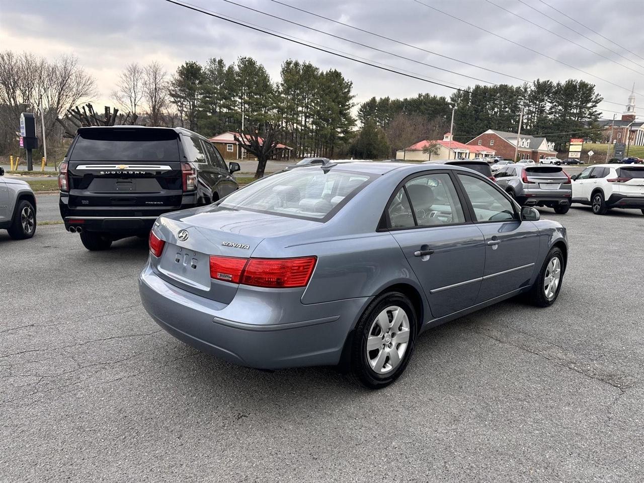 Hyundai Sonata 4dr Sdn I4 Auto GLS 2010