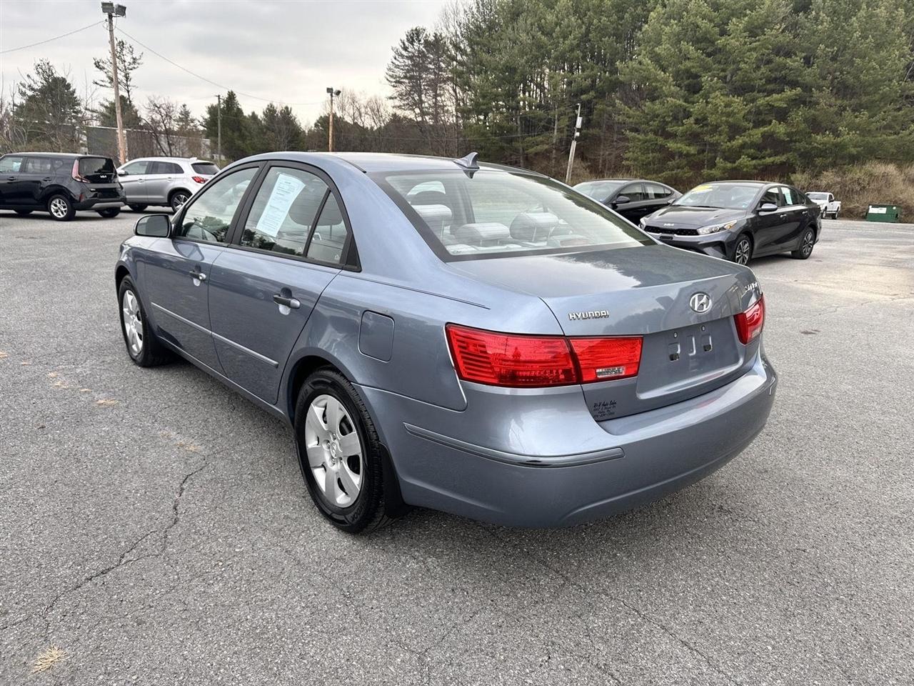 Hyundai Sonata 4dr Sdn I4 Auto GLS 2010