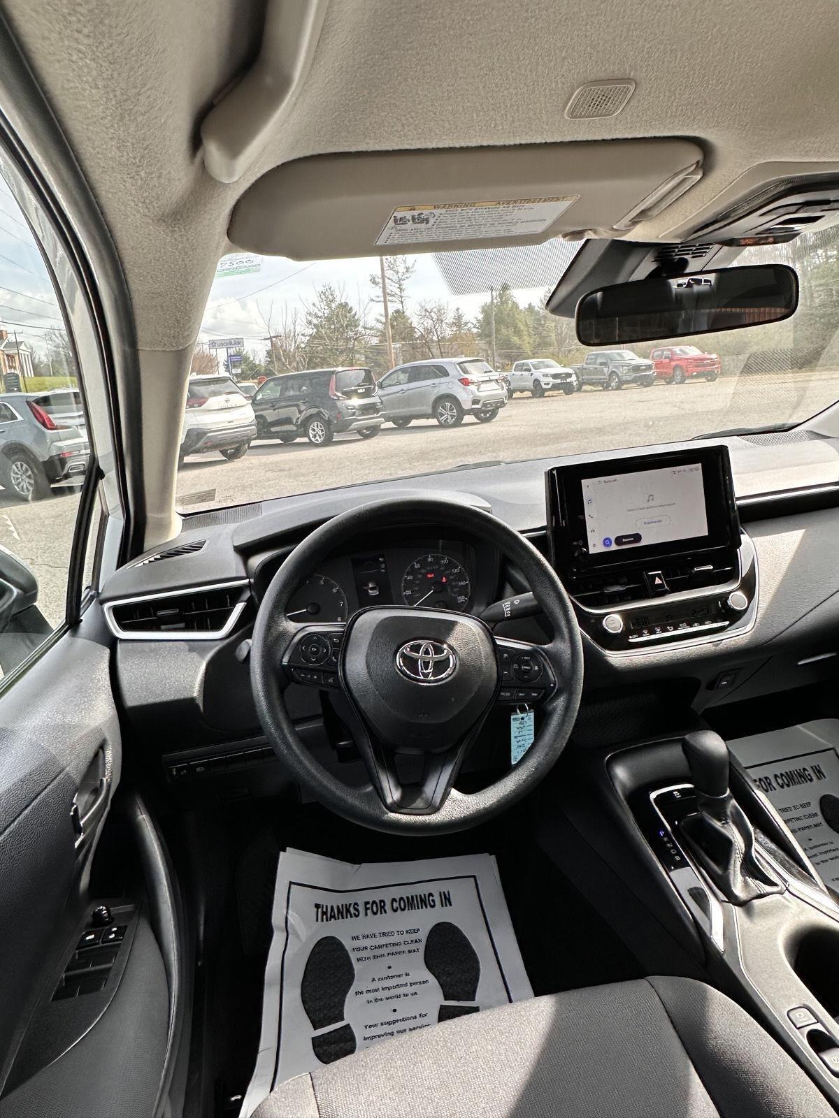 Toyota Corolla LE CVT (Natl) 2024