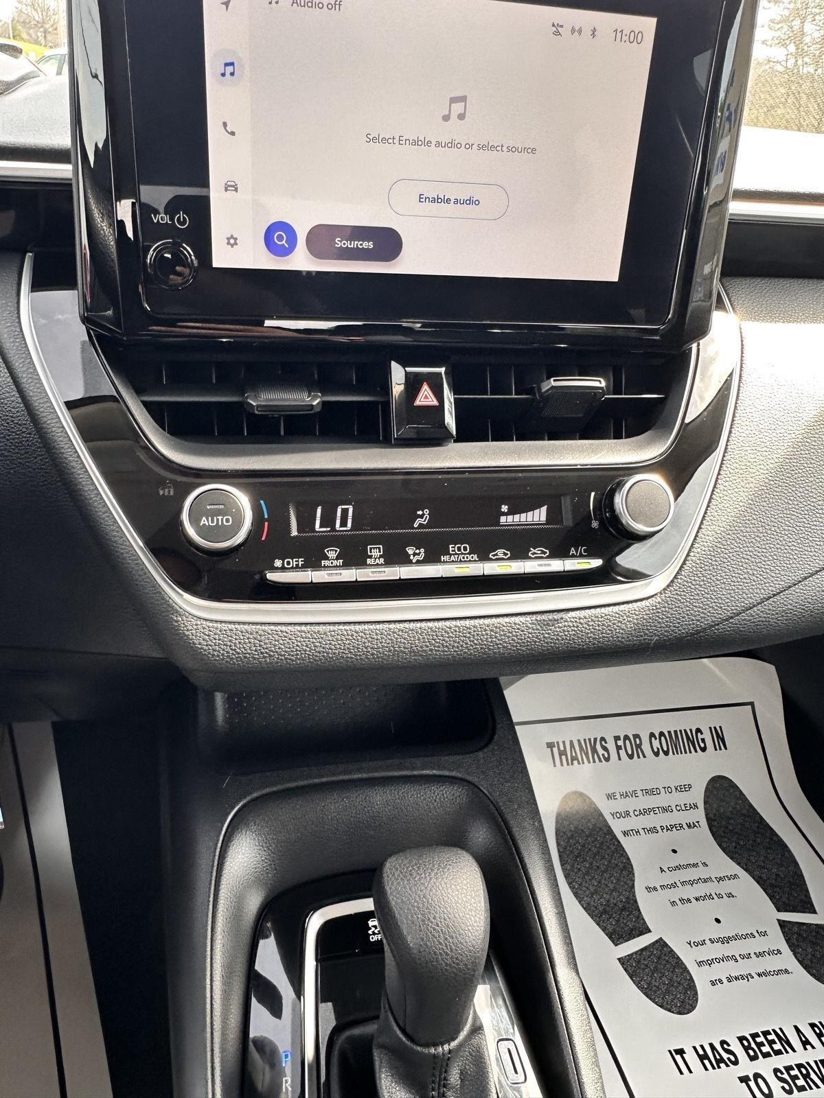 Toyota Corolla LE CVT (Natl) 2024