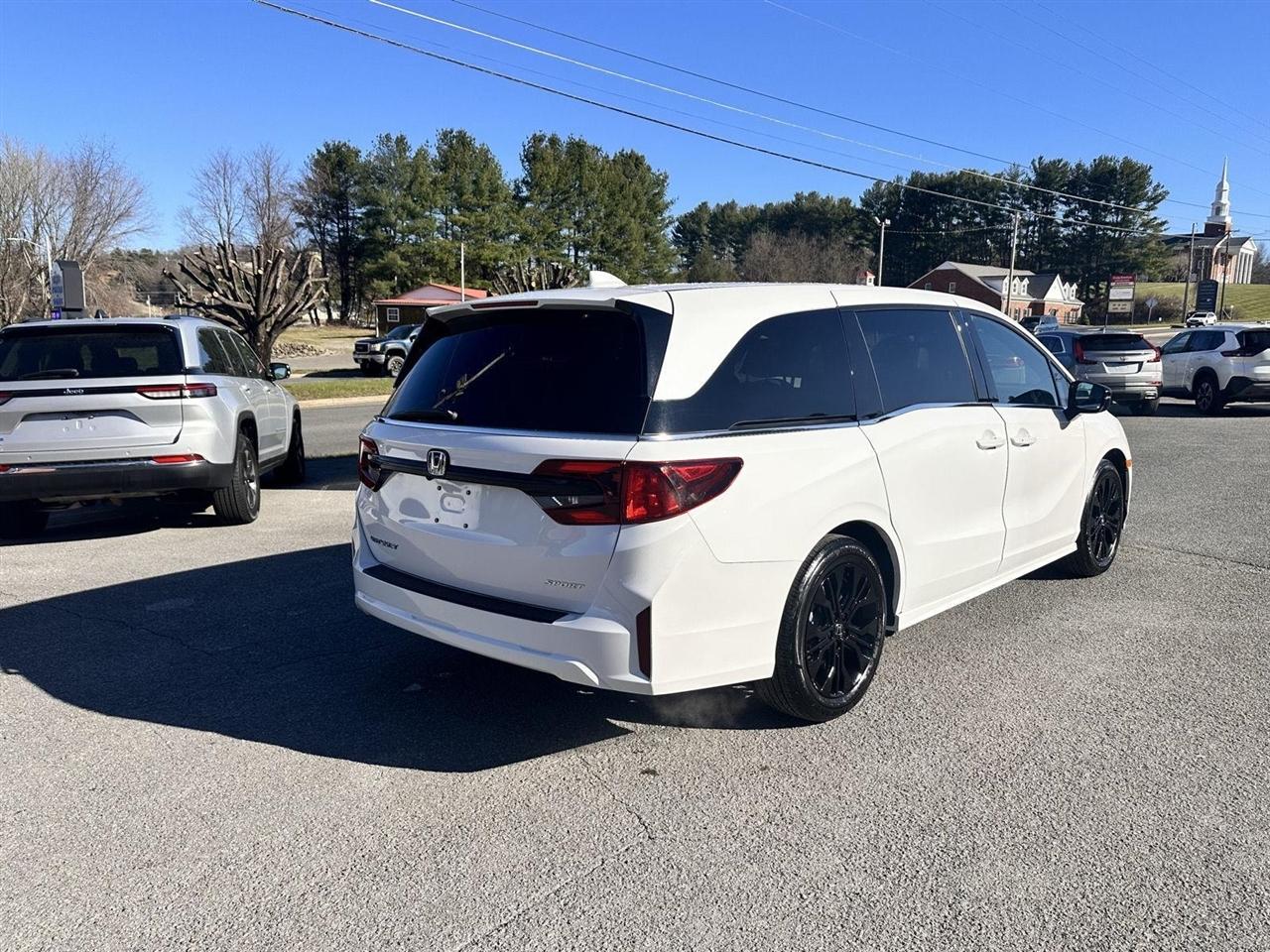Honda Odyssey Sport-L Auto 2025