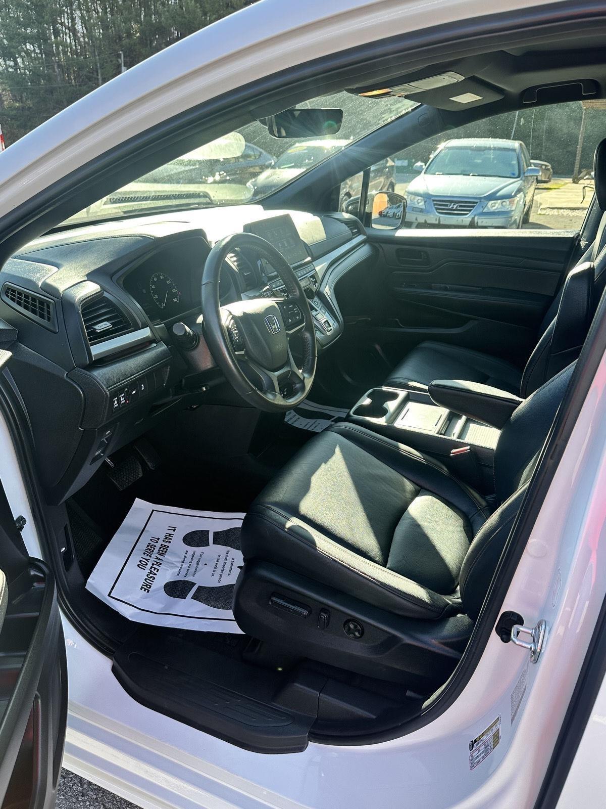 Honda Odyssey Sport-L Auto 2025