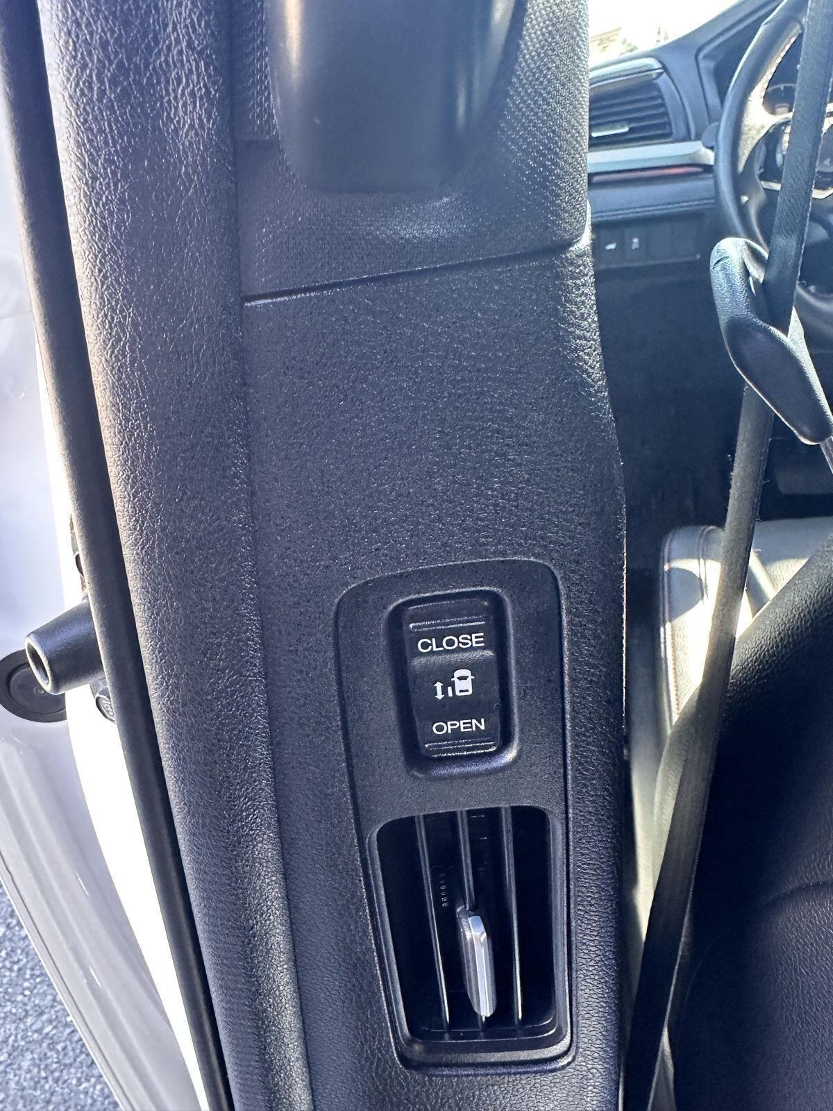 Honda Odyssey Sport-L Auto 2025