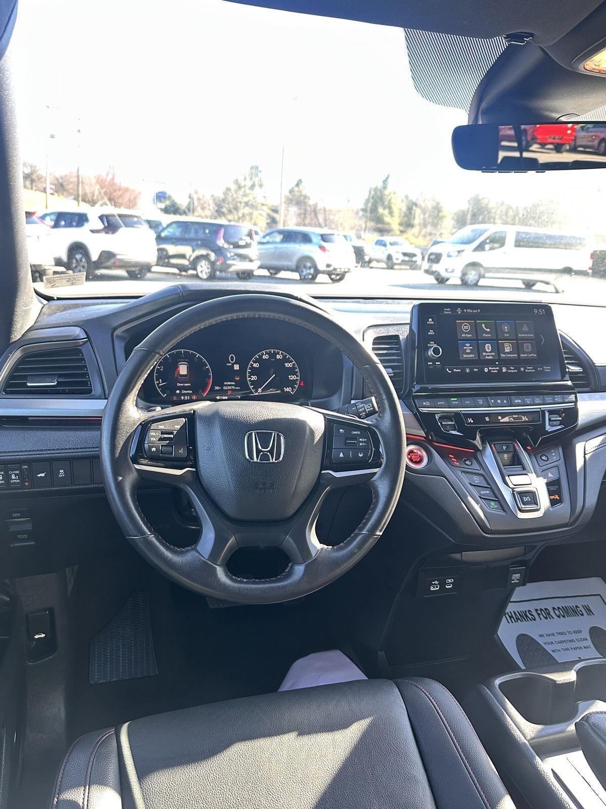 Honda Odyssey Sport-L Auto 2025