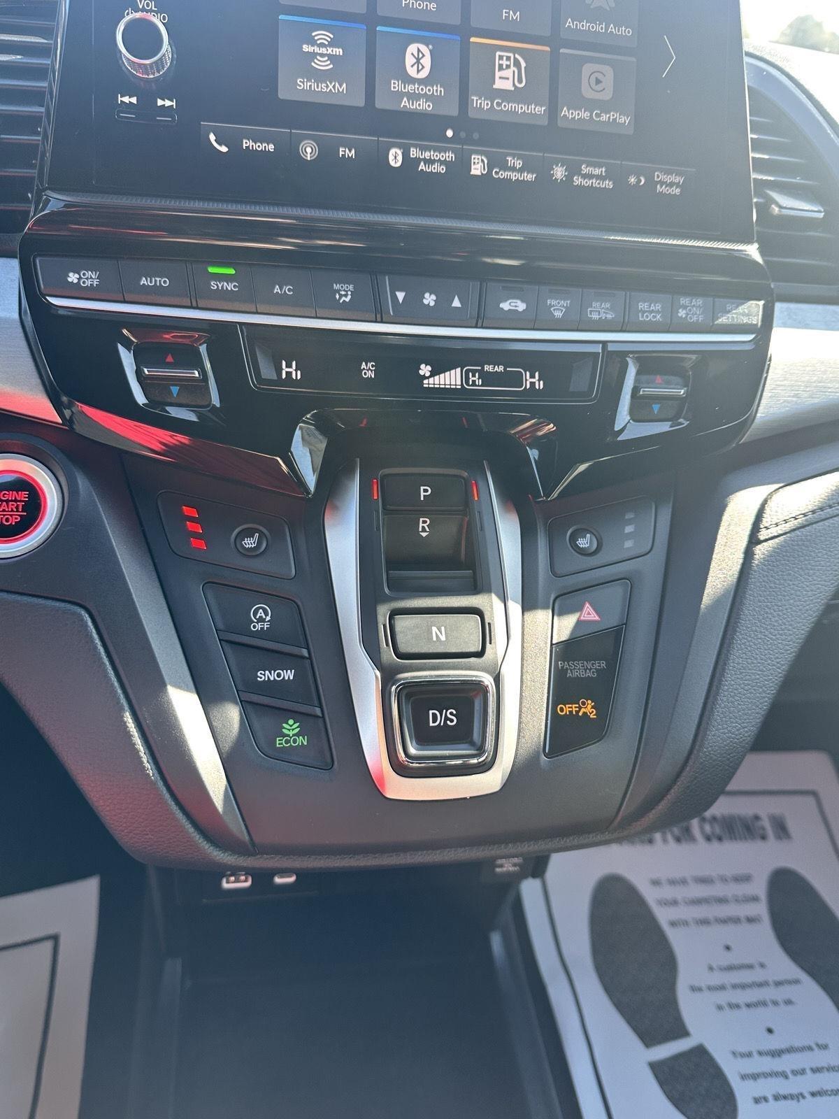 Honda Odyssey Sport-L Auto 2025