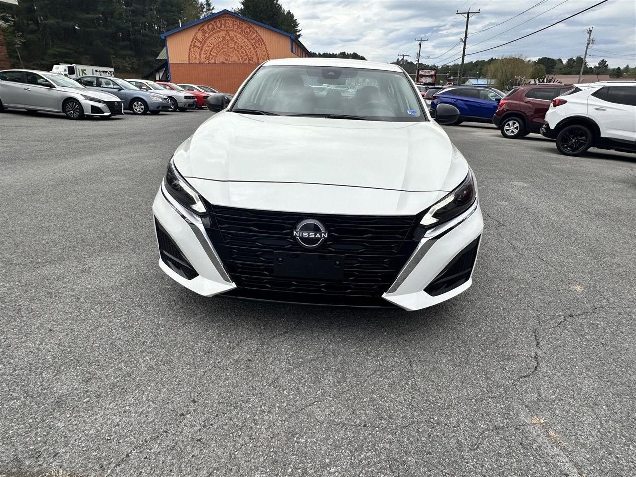 Nissan Altima SV FWD 2025