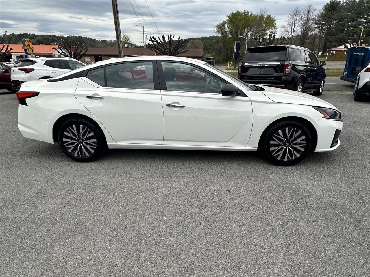 Nissan Altima SV FWD 2025