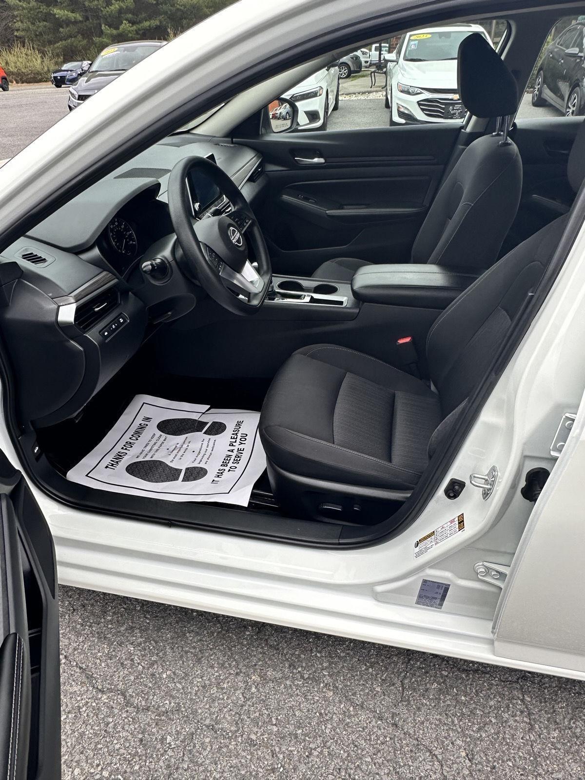 Nissan Altima SV FWD 2025