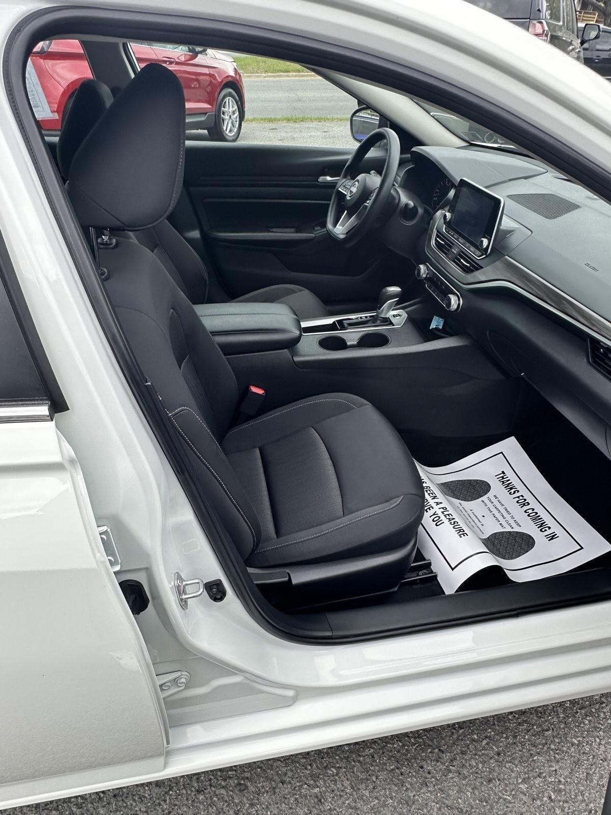 Nissan Altima SV FWD 2025