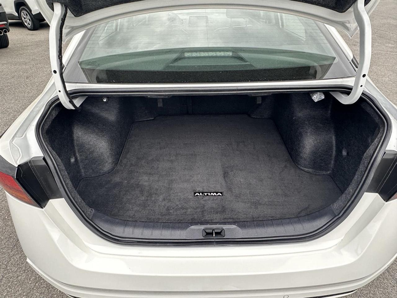 Nissan Altima SV FWD 2025