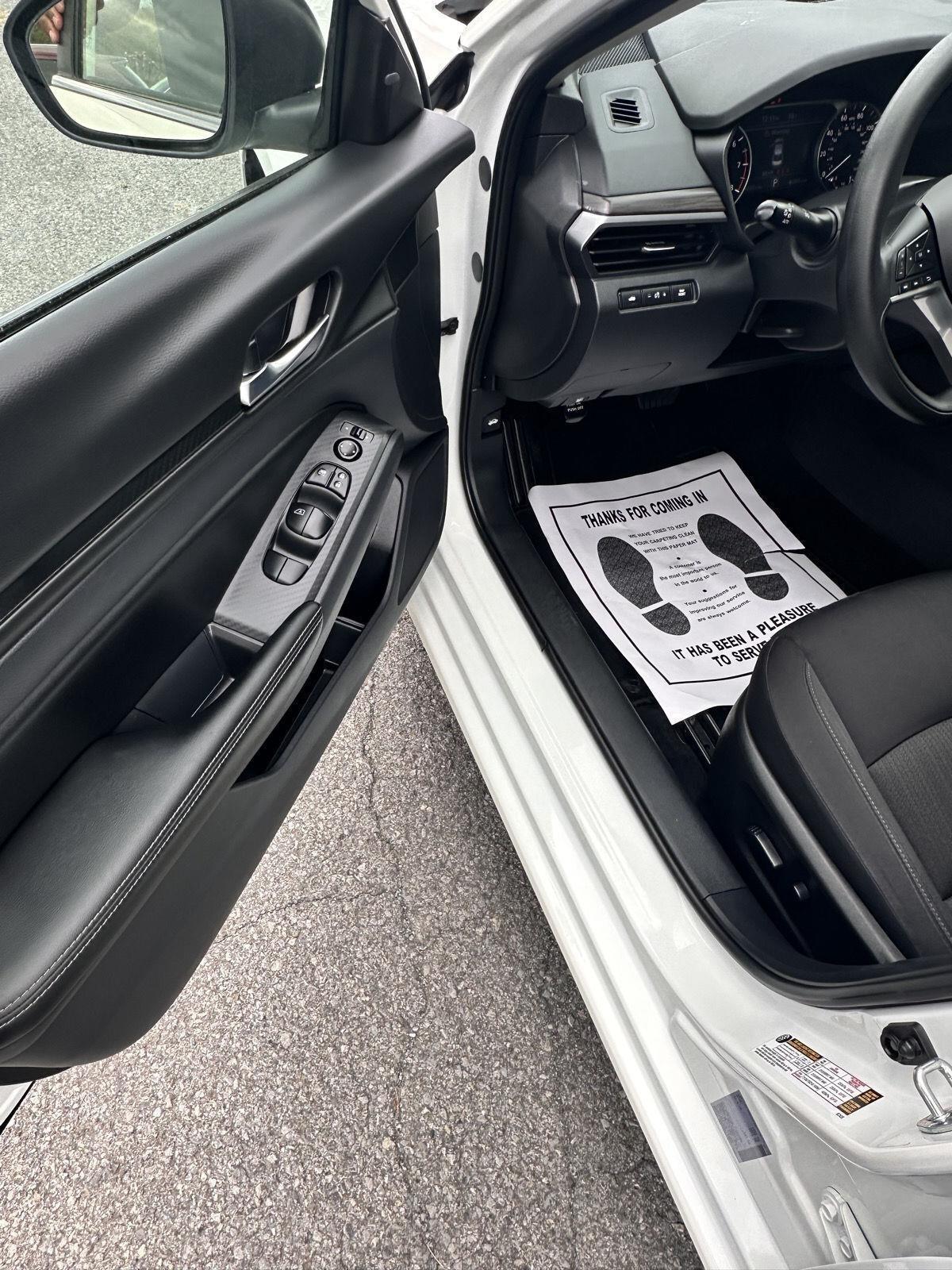 Nissan Altima SV FWD 2025