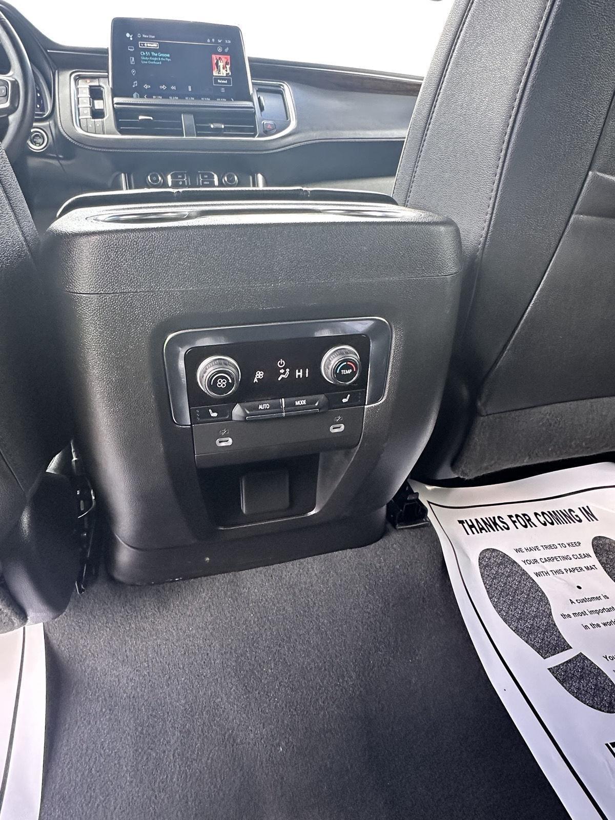 Chevrolet Suburban 4WD 4dr Premier 2023