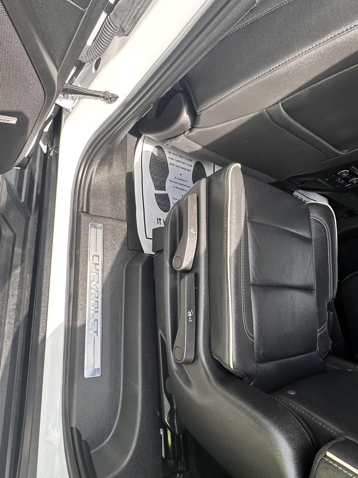 Chevrolet Suburban 4WD 4dr Premier 2023