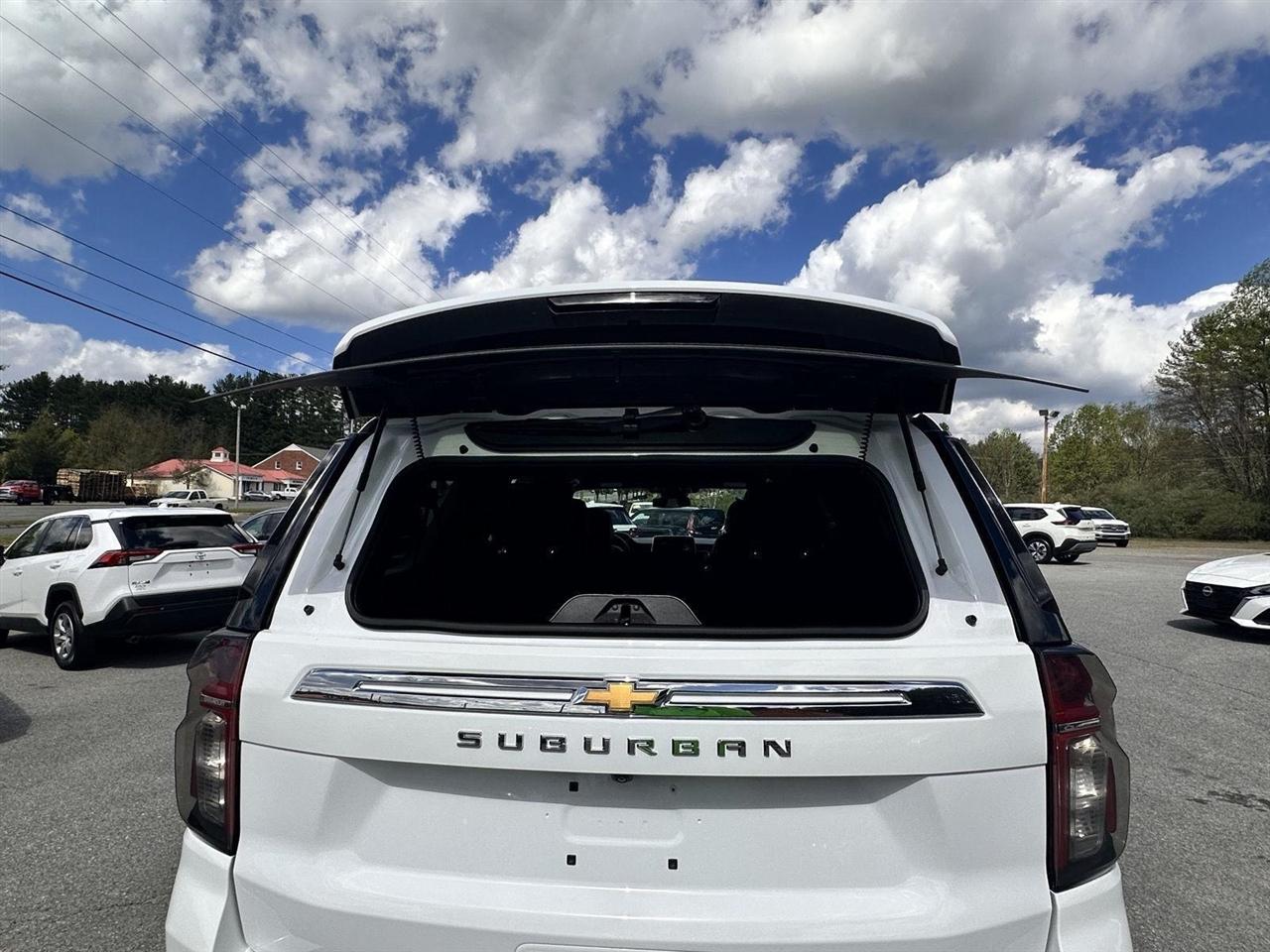 Chevrolet Suburban 4WD 4dr Premier 2023