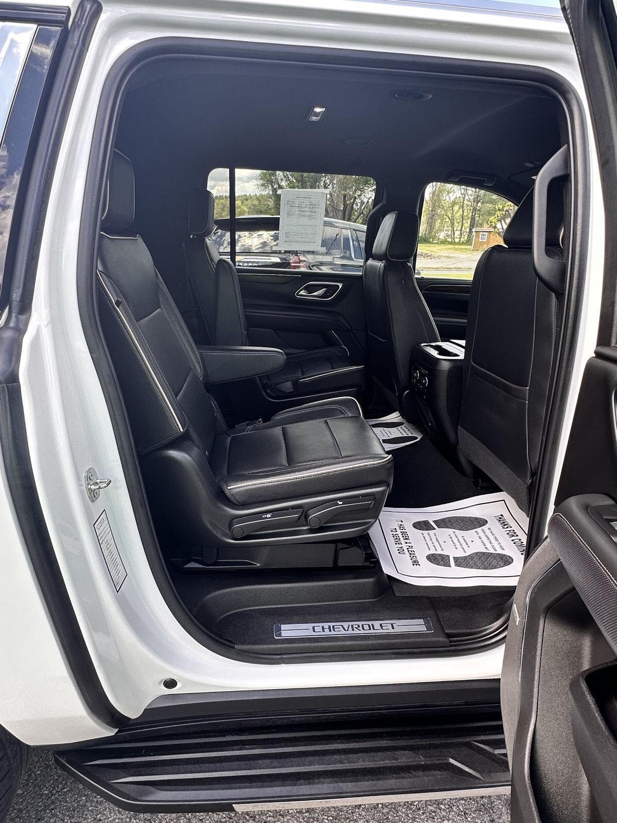 Chevrolet Suburban 4WD 4dr Premier 2023