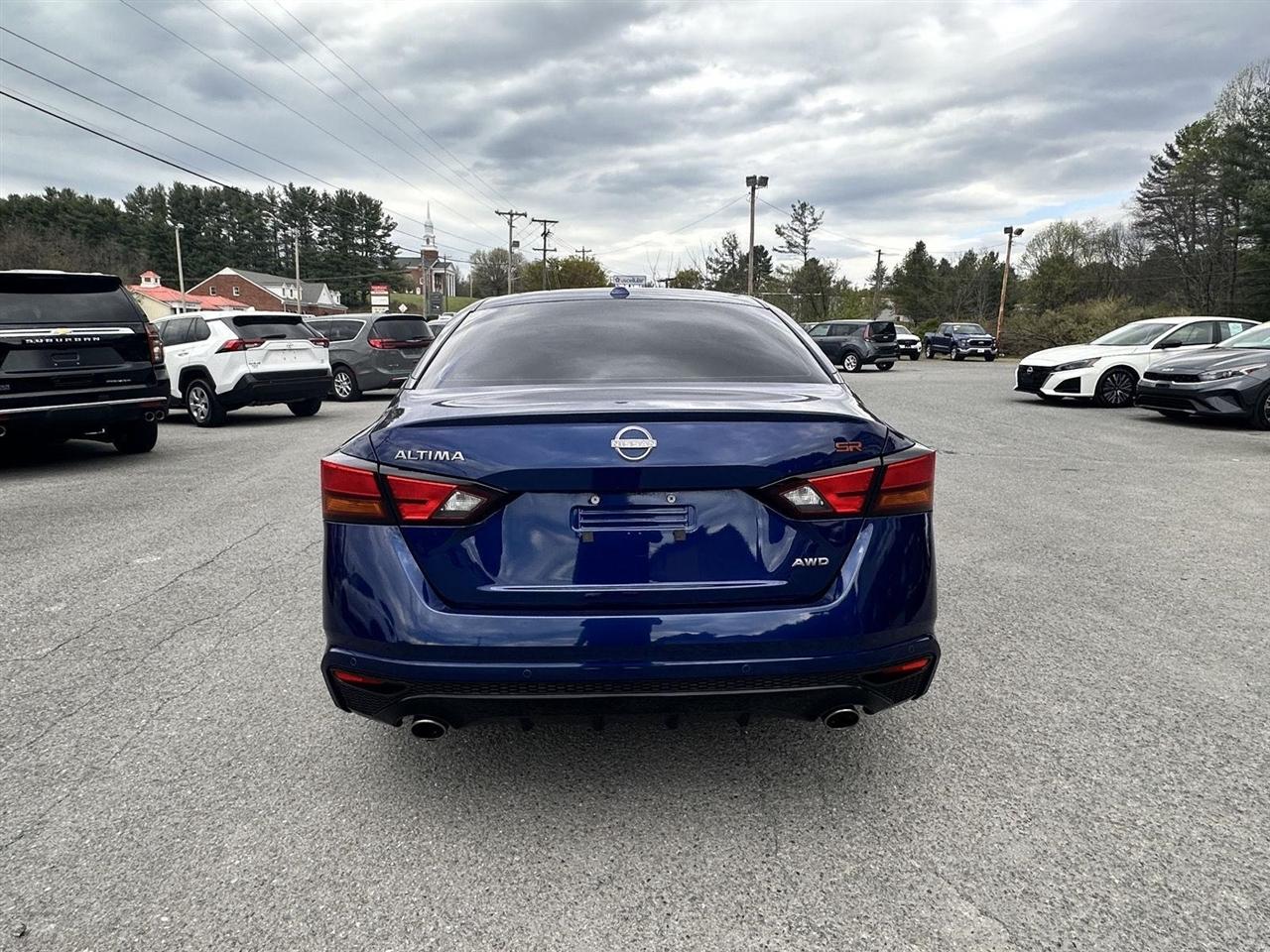 Nissan Altima 2.5 SR AWD Sedan 2024