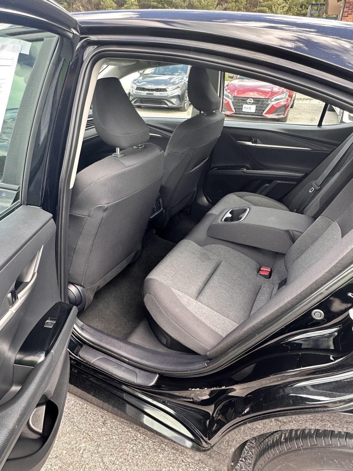 Toyota Camry XLE (Natl) 2025