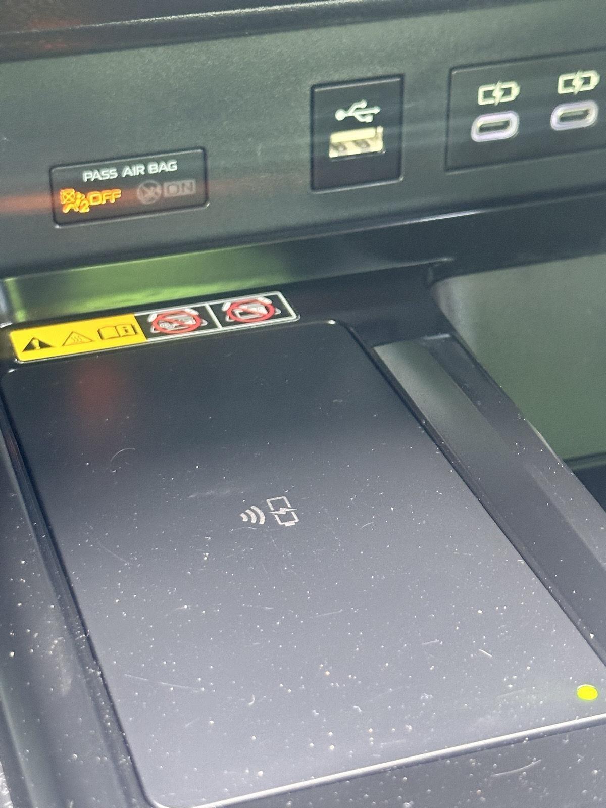 Toyota Camry XLE (Natl) 2025